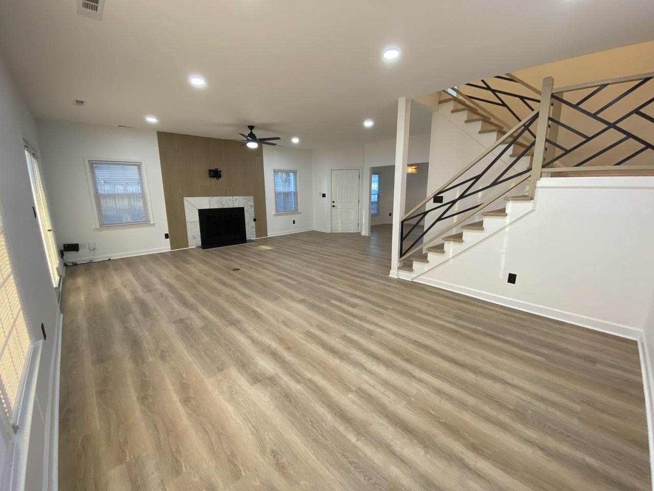 937 Willow Pt - Photo 7 of 50