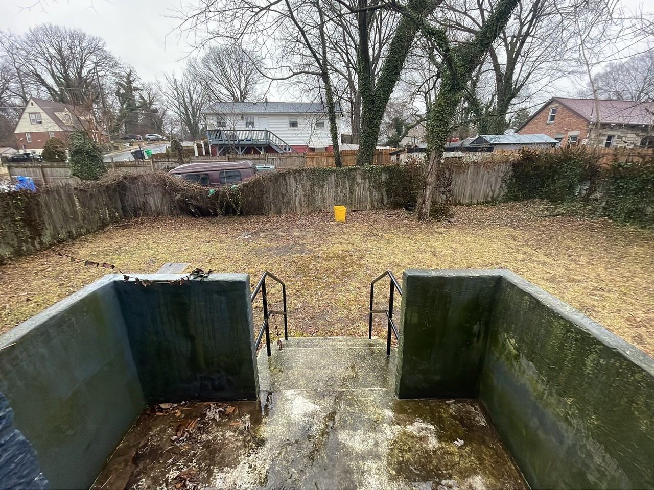 4812 Emo St - Photo 2 of 40