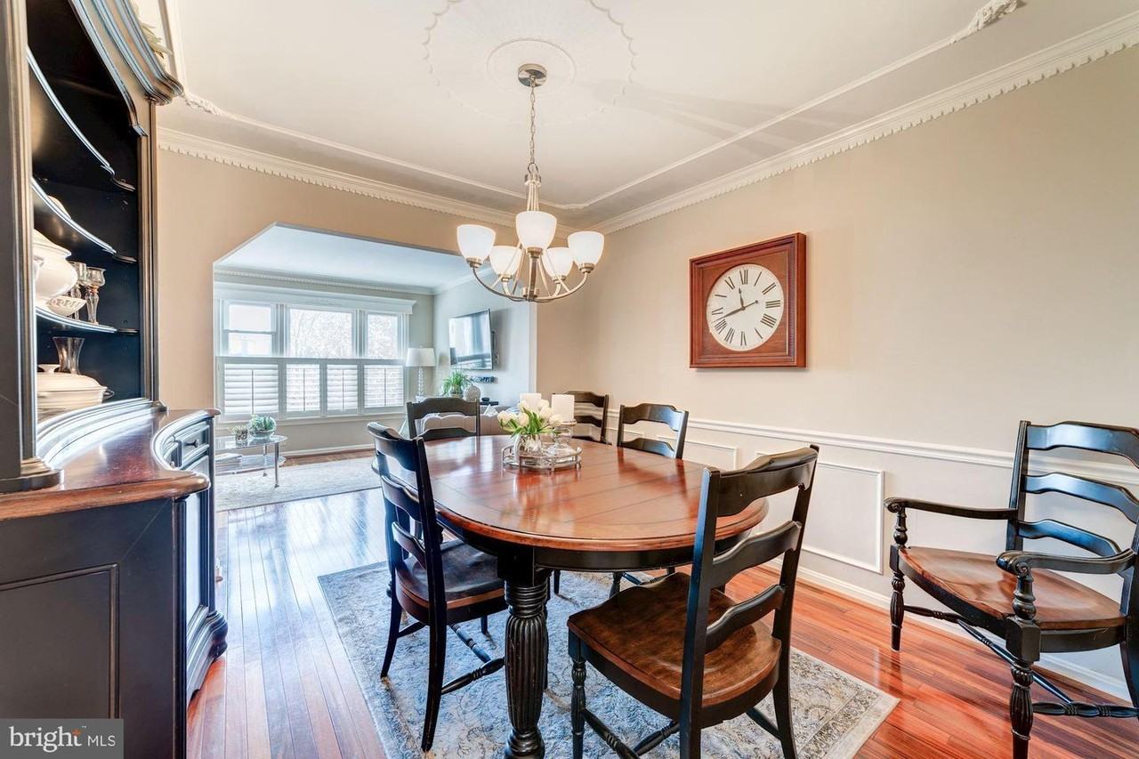 7304 Mallory Cir - Photo 6 of 28