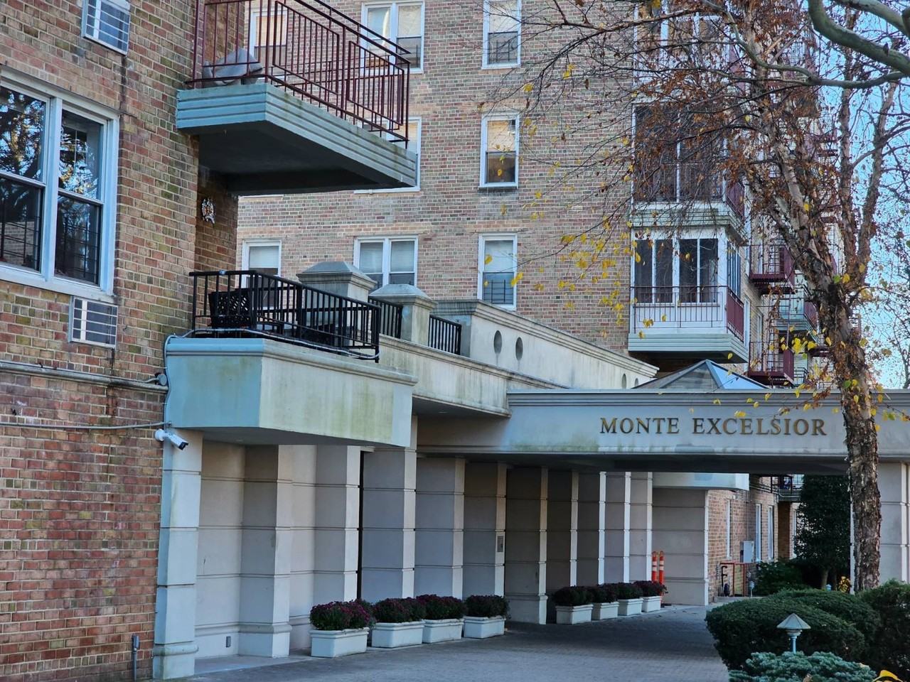 Apartments for Rent In Glen Oaks, New York, NY Find Condos & Other