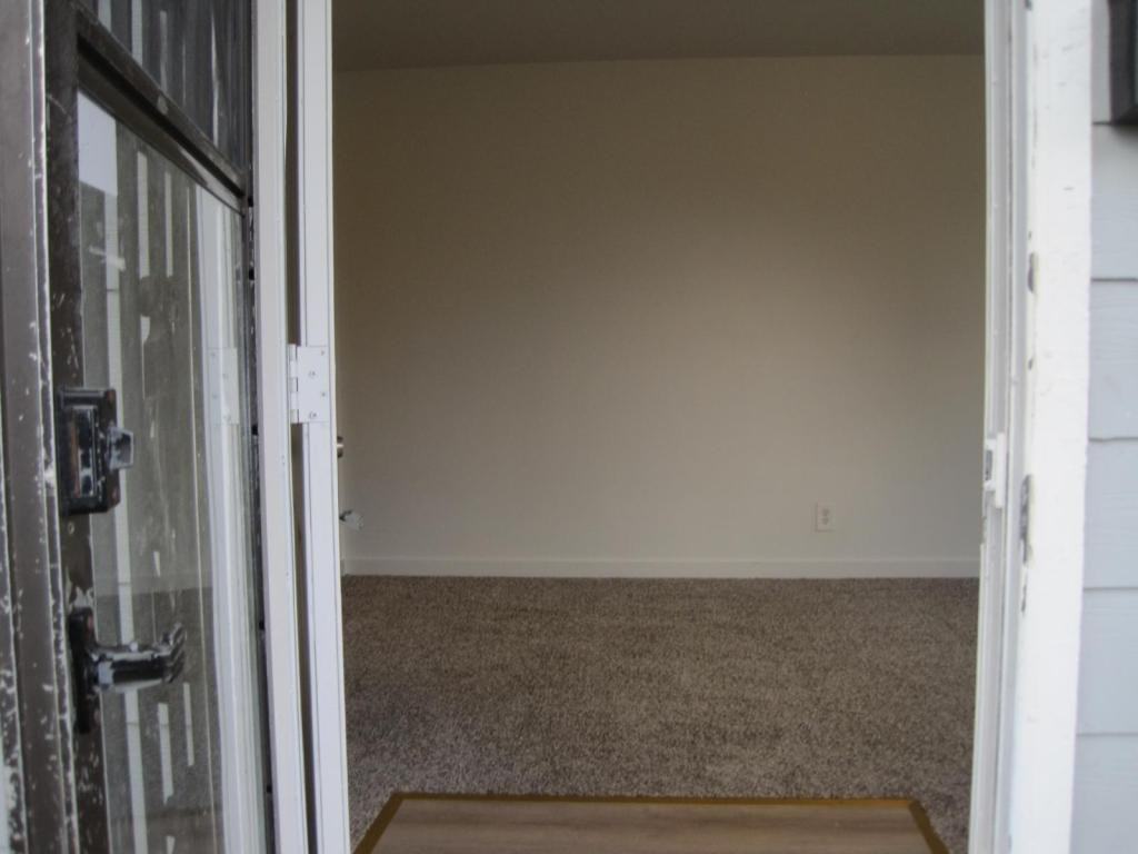 12031 71st Ave S - Photo 3 of 19