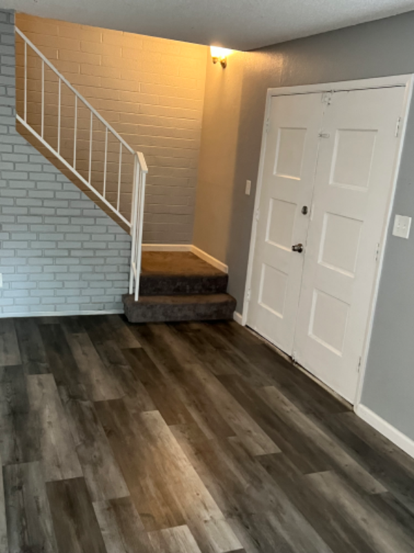 4261 N 67th Ln - Photo 3 of 8