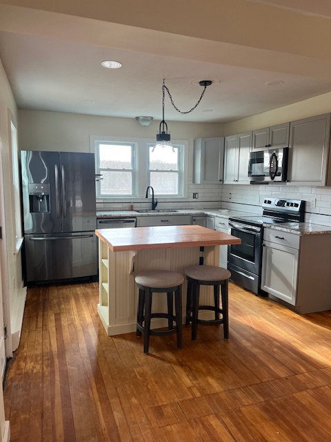 491 Old Hartford Rd - Photo 2 of 15