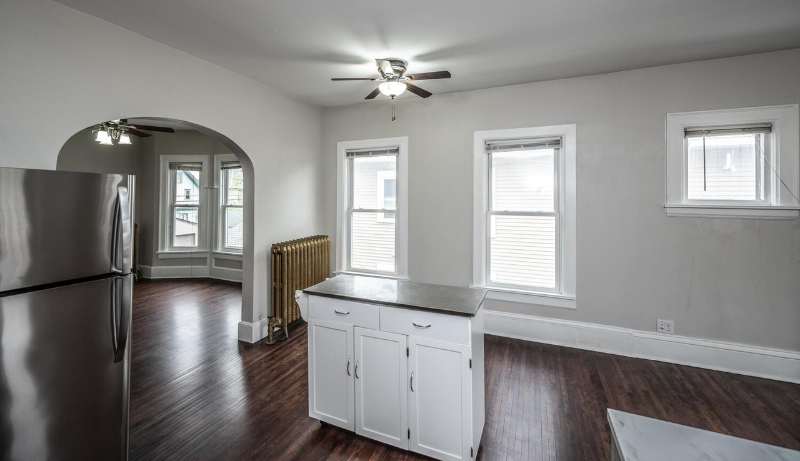 979 Marshall Ave #B - Photo 6 of 14