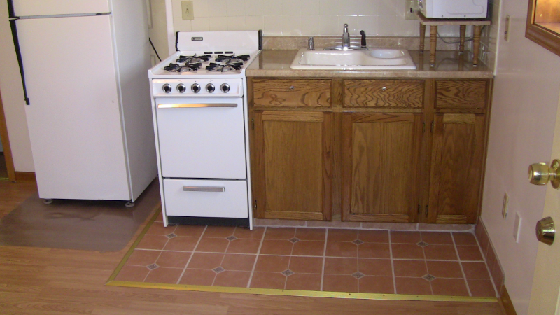 11695 Southwest Greenburg Road - Photo 4 of 40