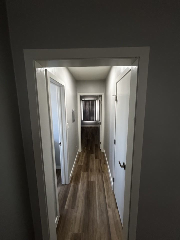 Leimert Park Apartments - Photo 2 of 7