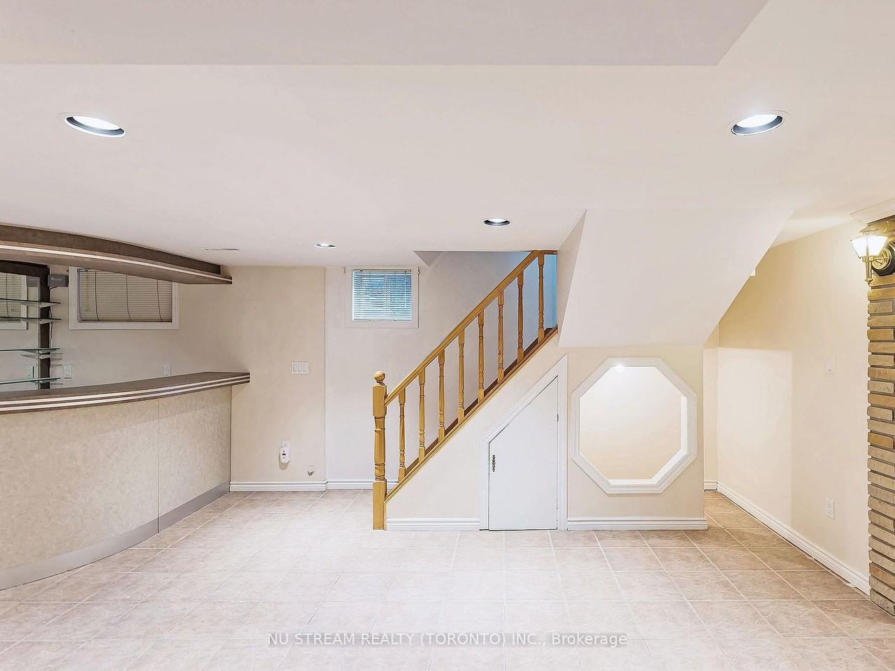 148 Pleasant View Drive - Photo 2 of 8