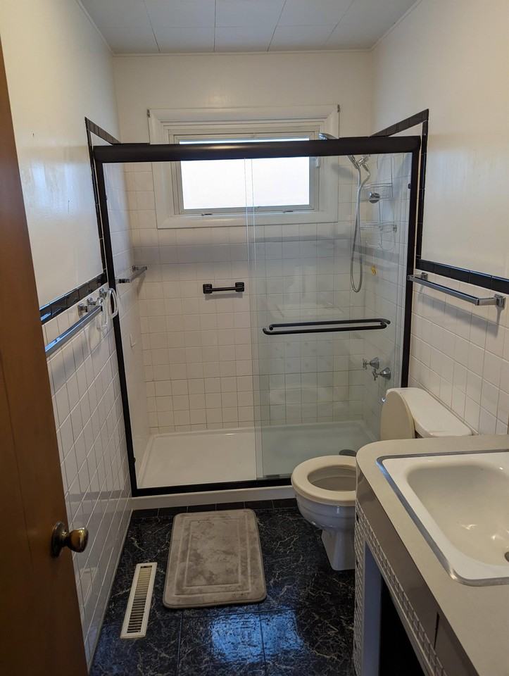 9 Glenview Dr #1 - Photo 7 of 35