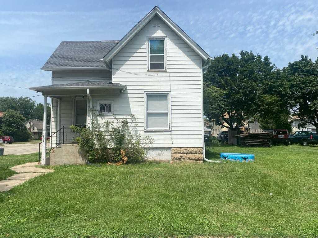 1604 13th Ave #2 - Photo 2 of 8