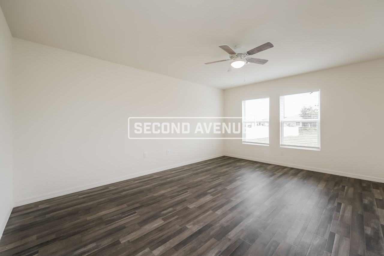 1912 Tanager Ave - Photo 6 of 17