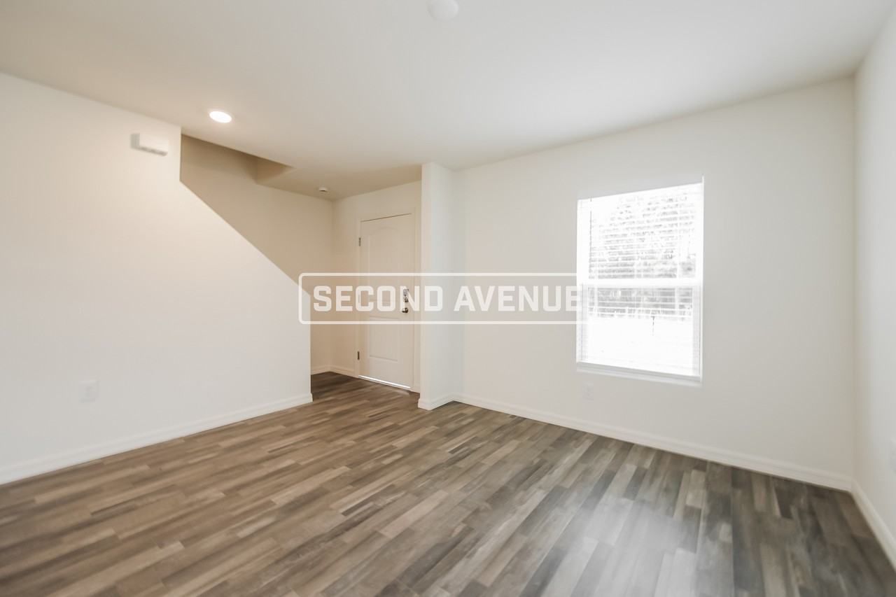 1912 Tanager Ave - Photo 7 of 17