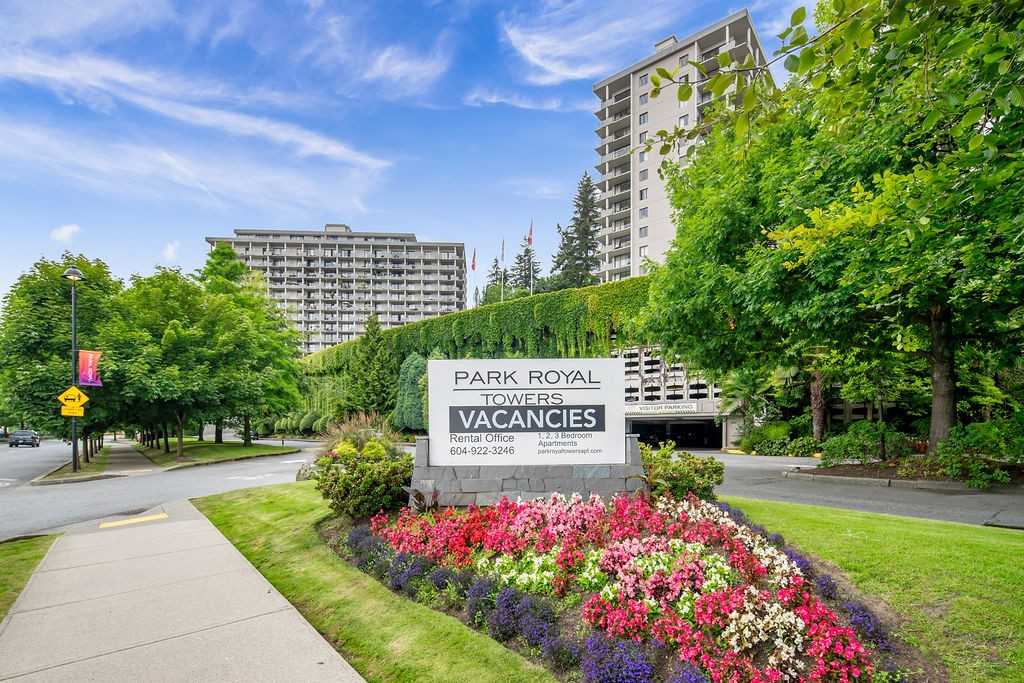 Park Royal Towers Apartments 935 Marine Dr, West Vancouver, BC V7T