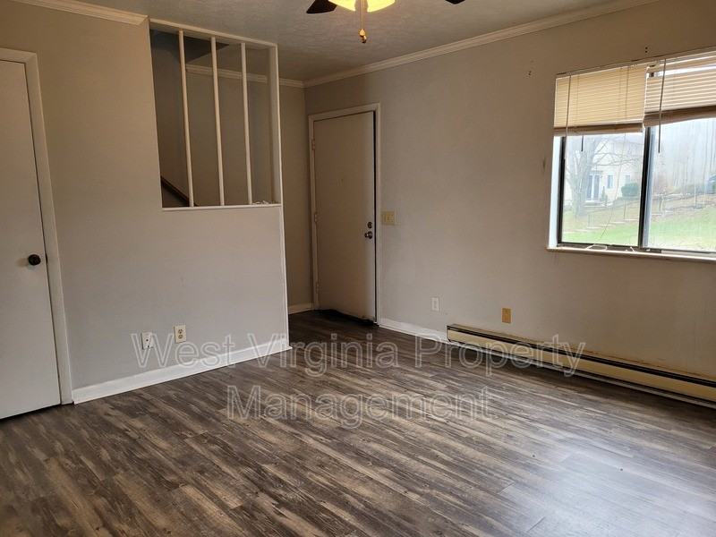 7 Cherrywood Ter - Photo 2 of 16