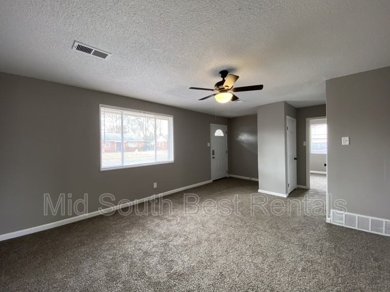 2994 Lounette St - Photo 2 of 8