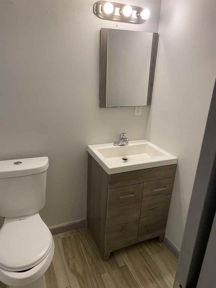 514 Sunset Avenue Northwest - Photo 2 of 4