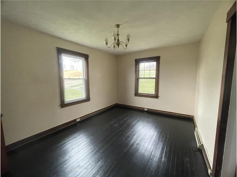 131 George St - Photo 3 of 10