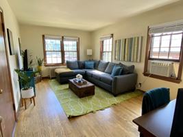 featured image of 410 Castle Pl