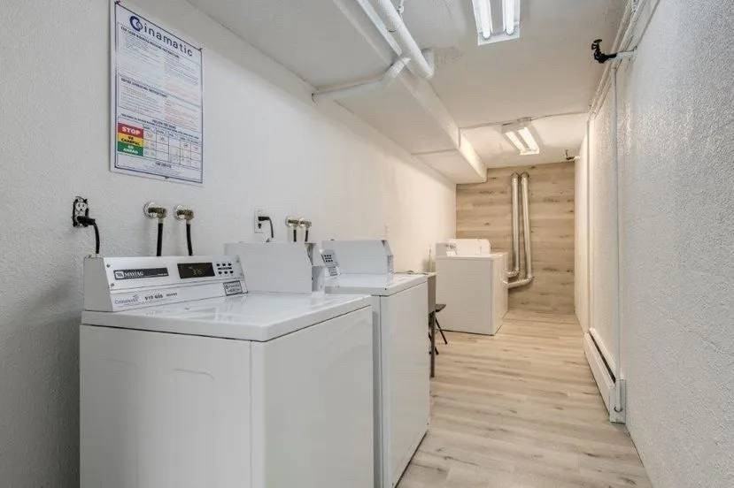 825 E Eighth Ave - Photo 3 of 15