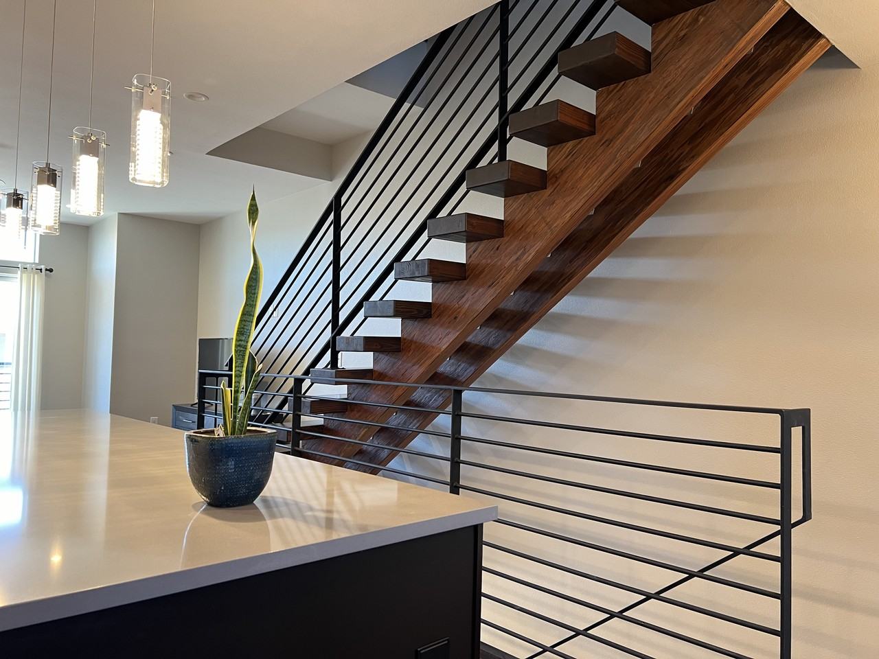 926 East Josephine Street - Photo 3 of 17