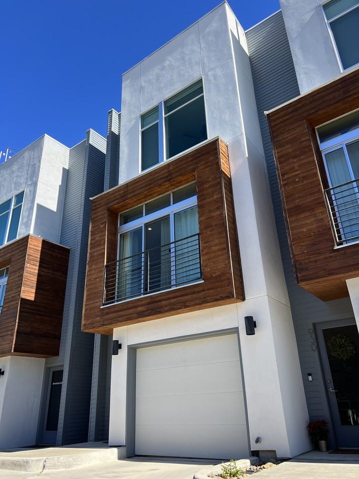 926 East Josephine Street - Photo 2 of 17