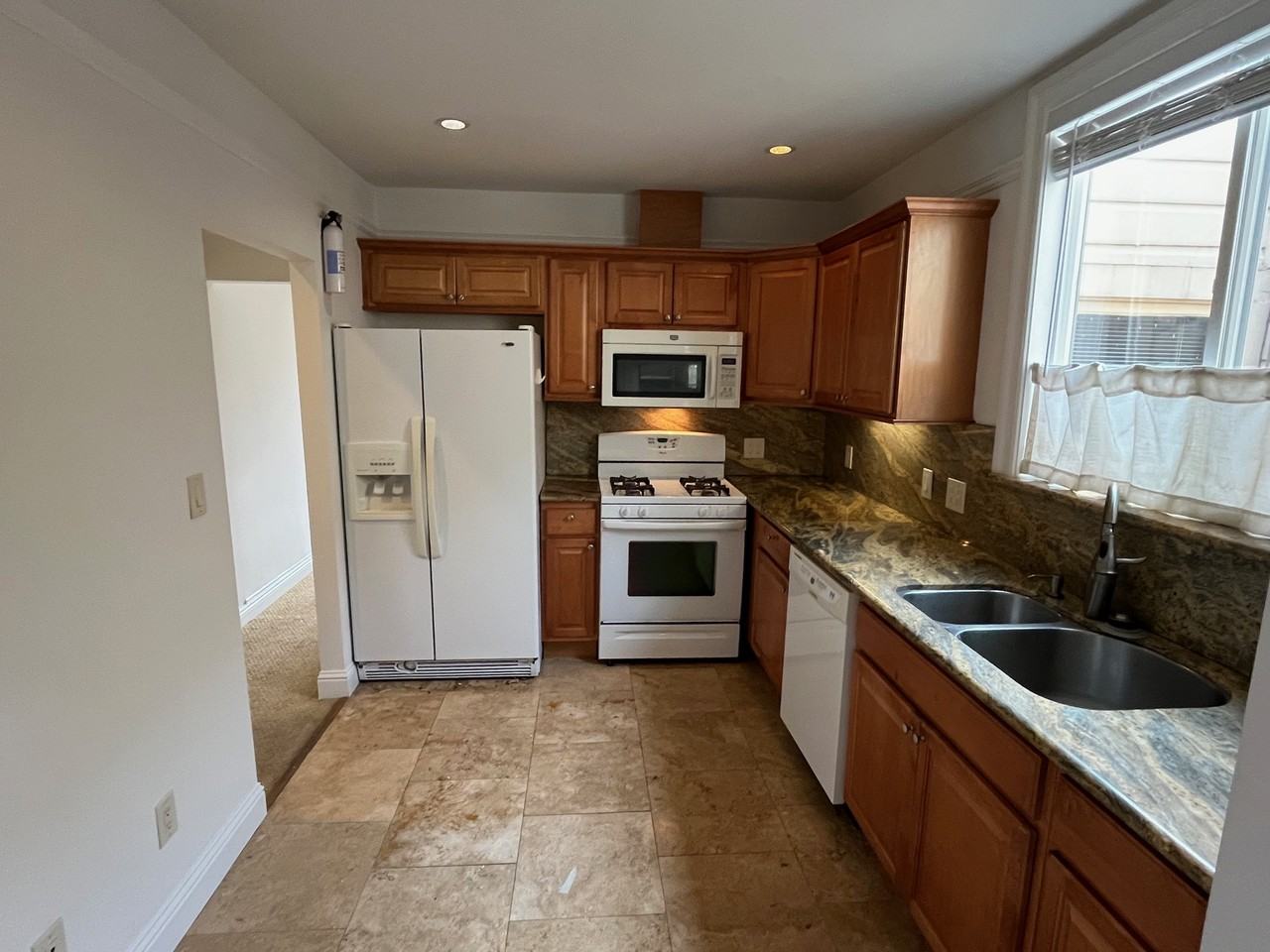 64 Monterey Boulevard - Photo 3 of 11