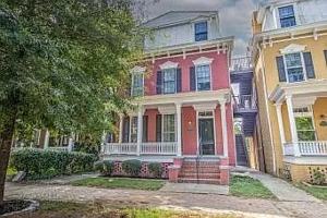 featured image of 256 Greene St #A