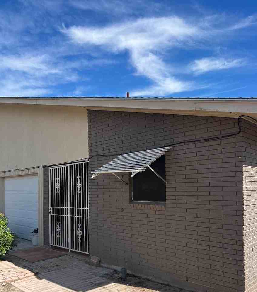 1700 W Gastel Cir #1 - Photo 2 of 16