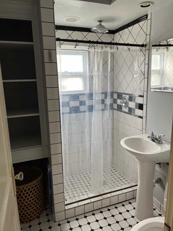202 19th Ave S #NA - Photo 3 of 10