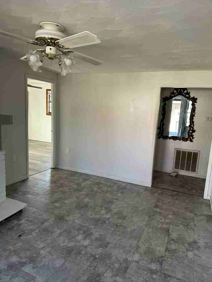 1406 14th St #NA - Photo 2 of 4