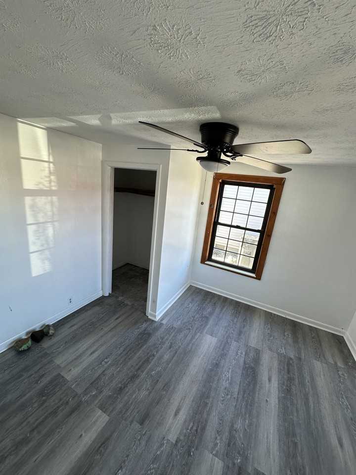 1406 14th St #NA - Photo 3 of 4