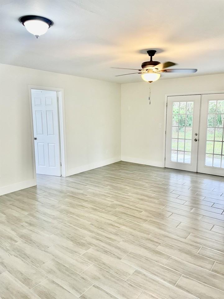 4140 Washington Ave #1 - Photo 2 of 31
