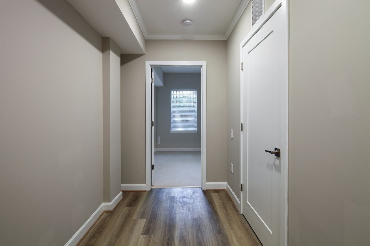 1012 Duke St #1 - Photo 4 of 8