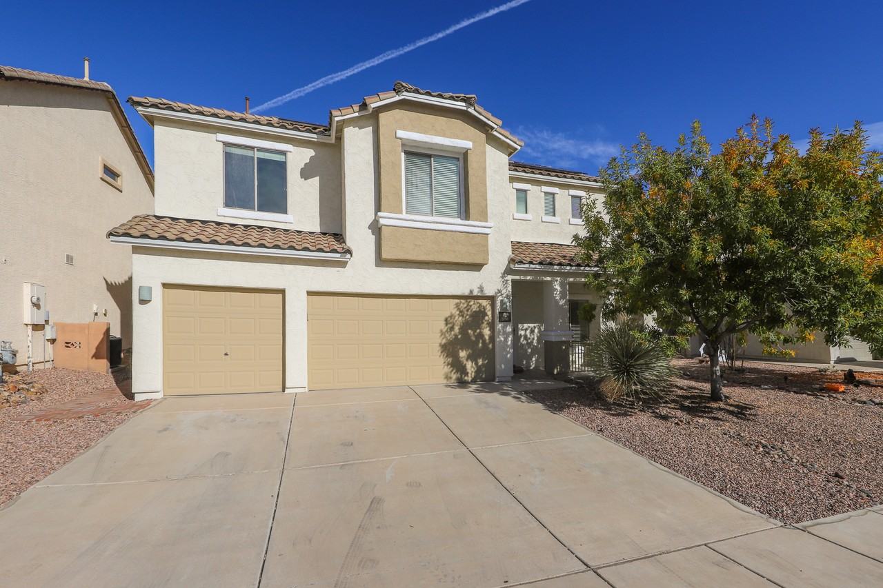 Vuelta Granadina899 W 1, Sahuarita, AZ 85629 5 Bedroom House for