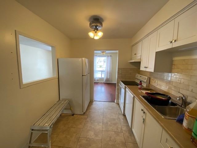 164 Sutherland Dr #1 - Photo 2 of 26