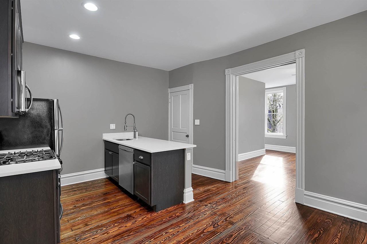 3723A Mcdonald Ave #3723A - Photo 3 of 13