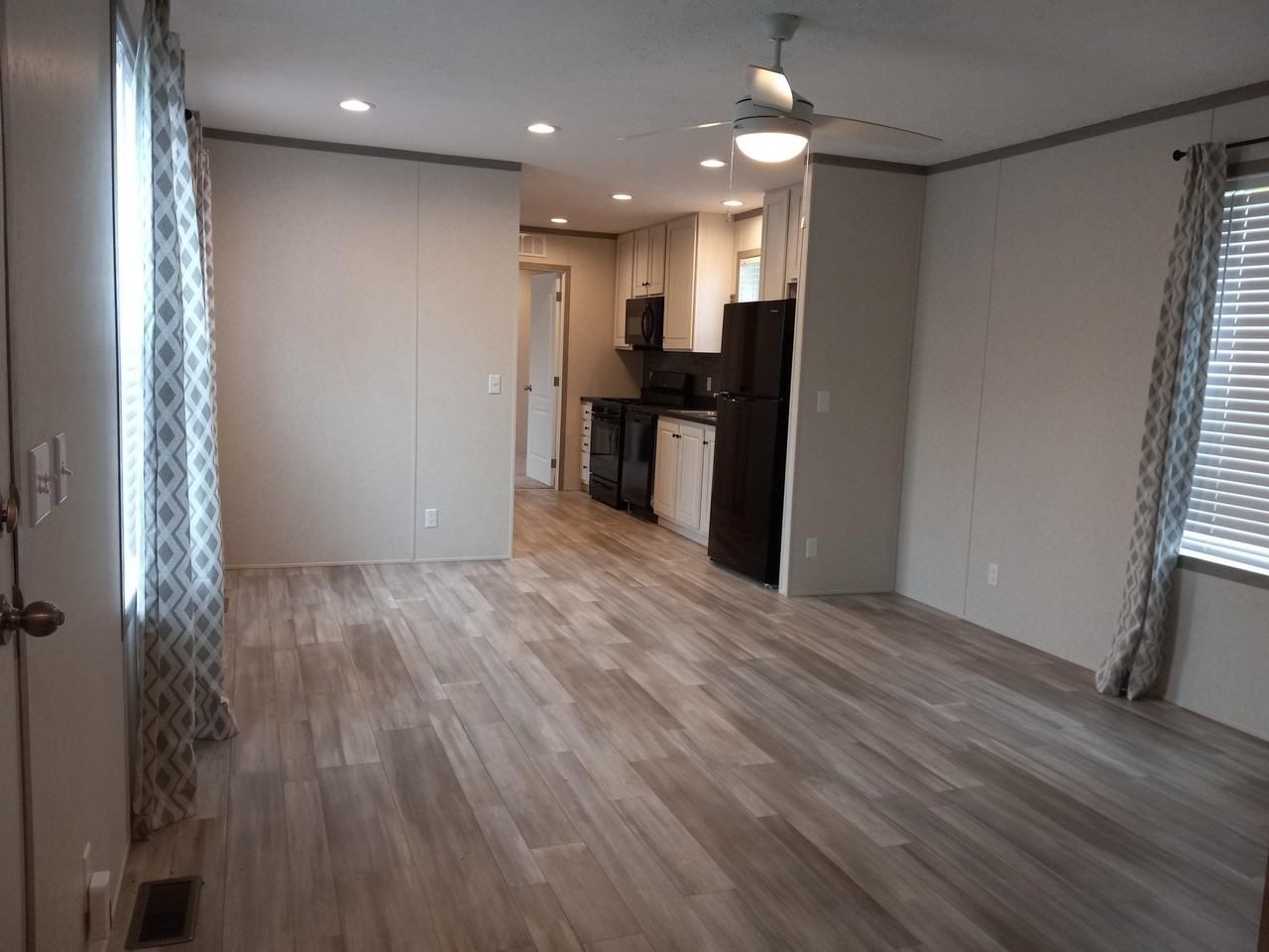 30 Canal Dr #300-030 - Photo 2 of 11