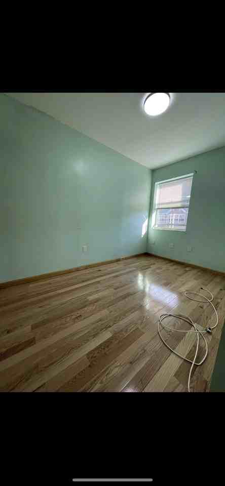 1230 Tabor Court 2F - Photo 2 of 7