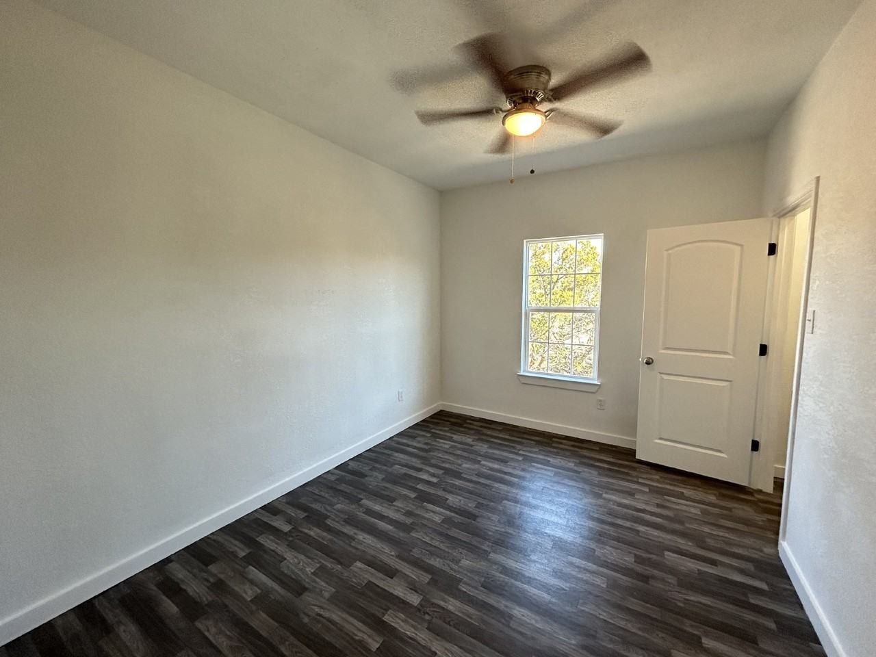 508 Freemont #A - Photo 5 of 15