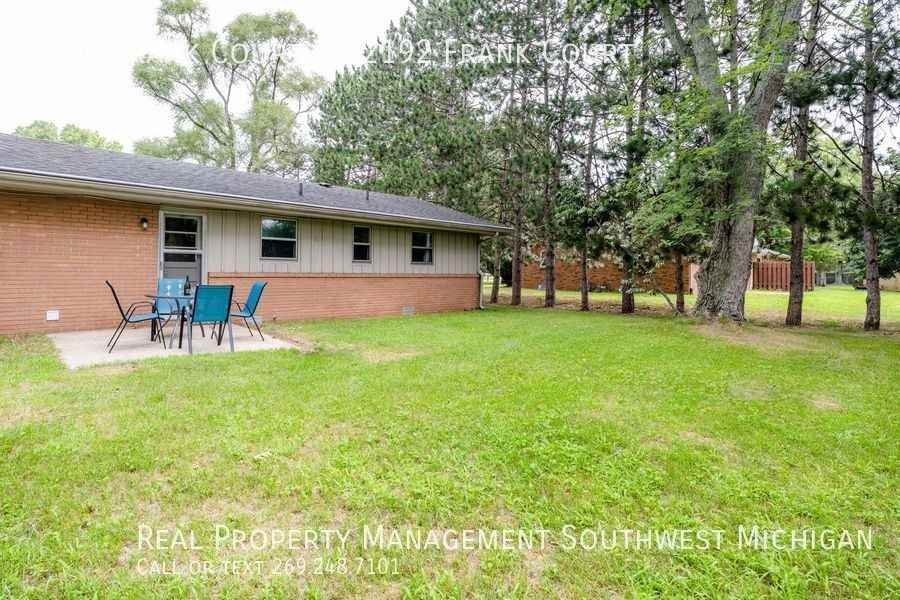 2190 Frank Ct - Photo 3 of 14