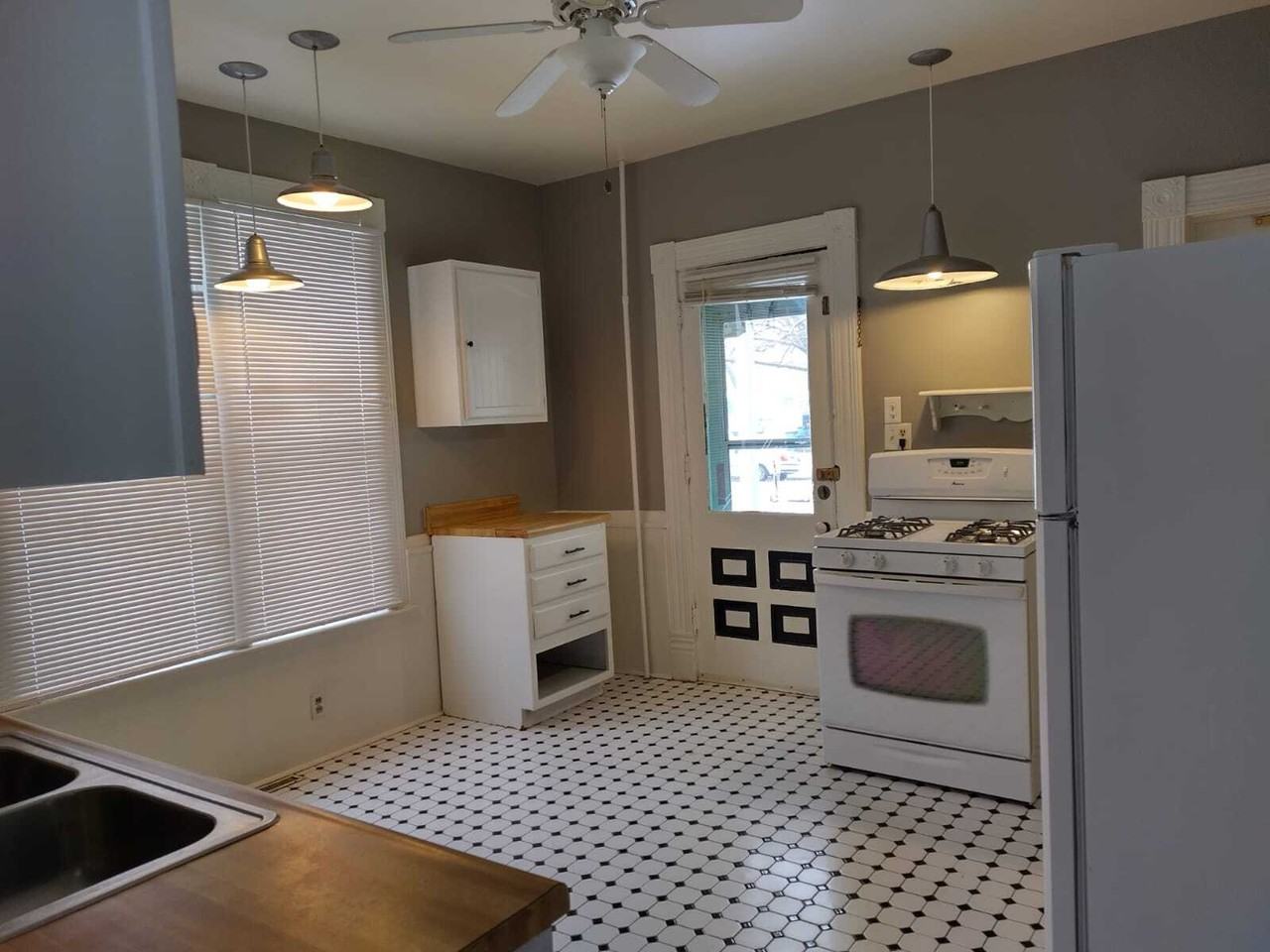 1309 4th Avenue (Lower) 1 - Photo 2 of 10