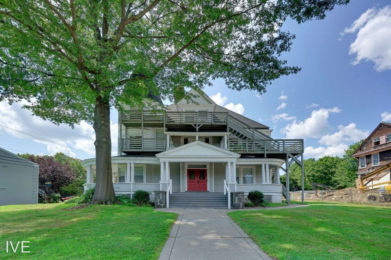 50 Connecticut Ave 1 Elmcrest - (some utilities show this address for the Cottage & Victorian) - Photo 2 of 20