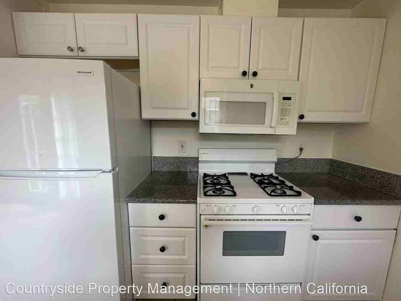 929 Roselawn Avenue - Photo 3 of 21