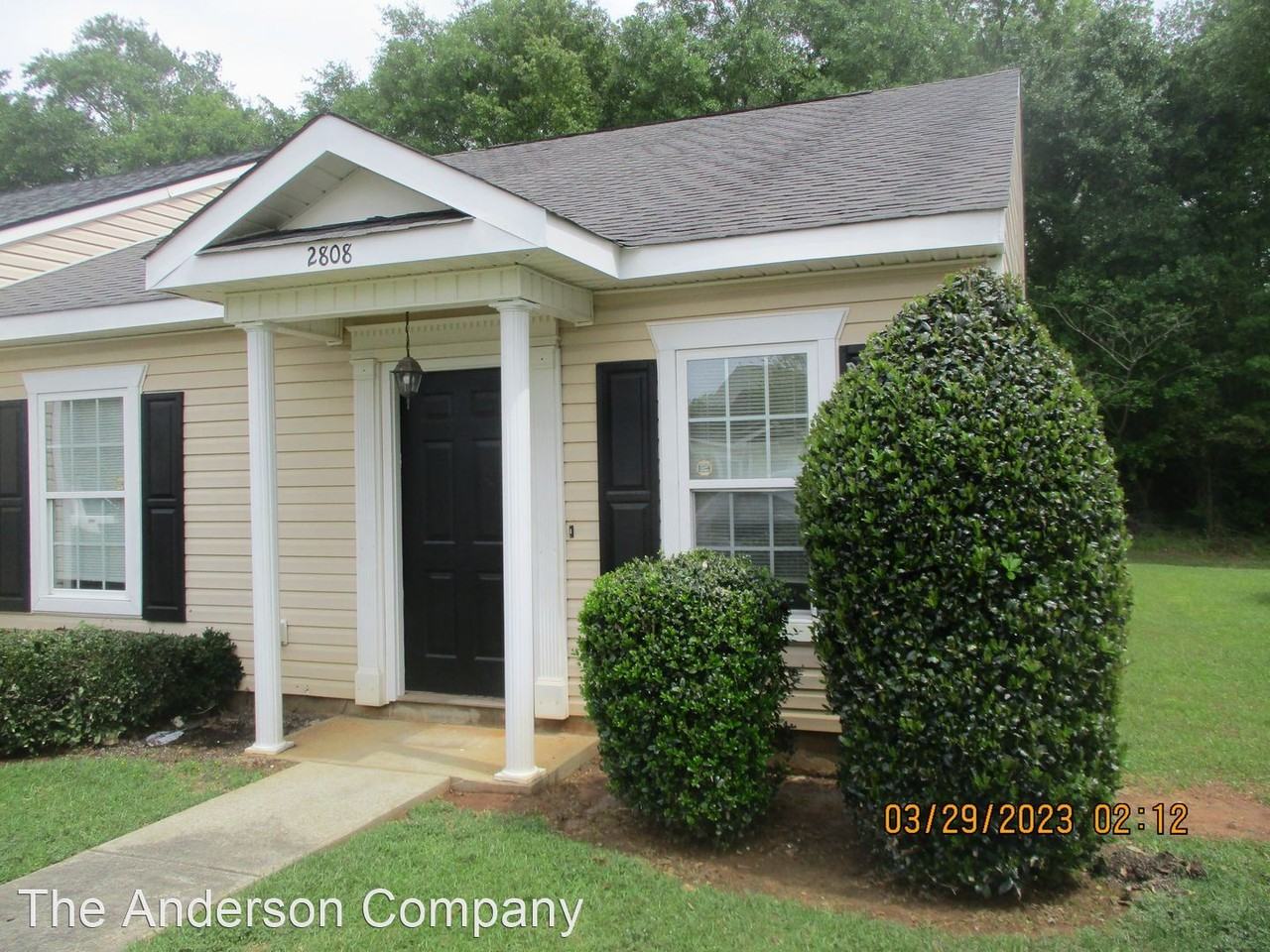 2808 Mclain Ln - Photo 2 of 10