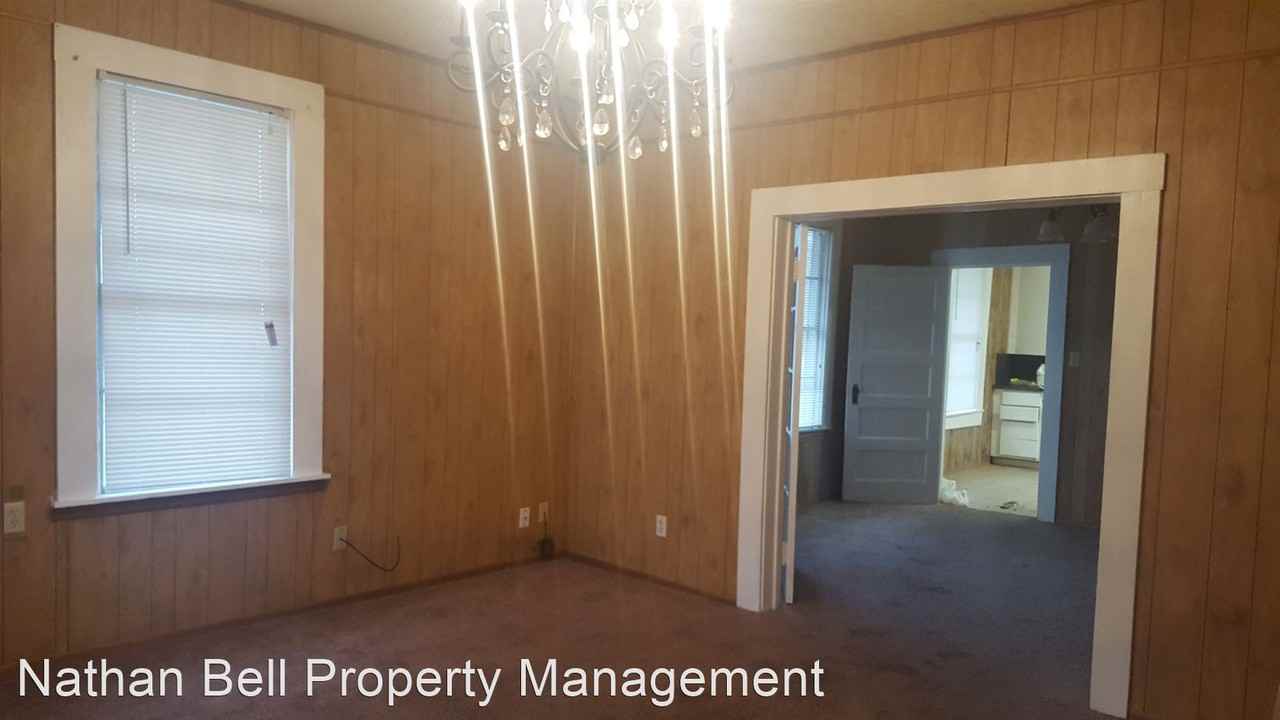 919 12th St Se - Photo 2 of 8