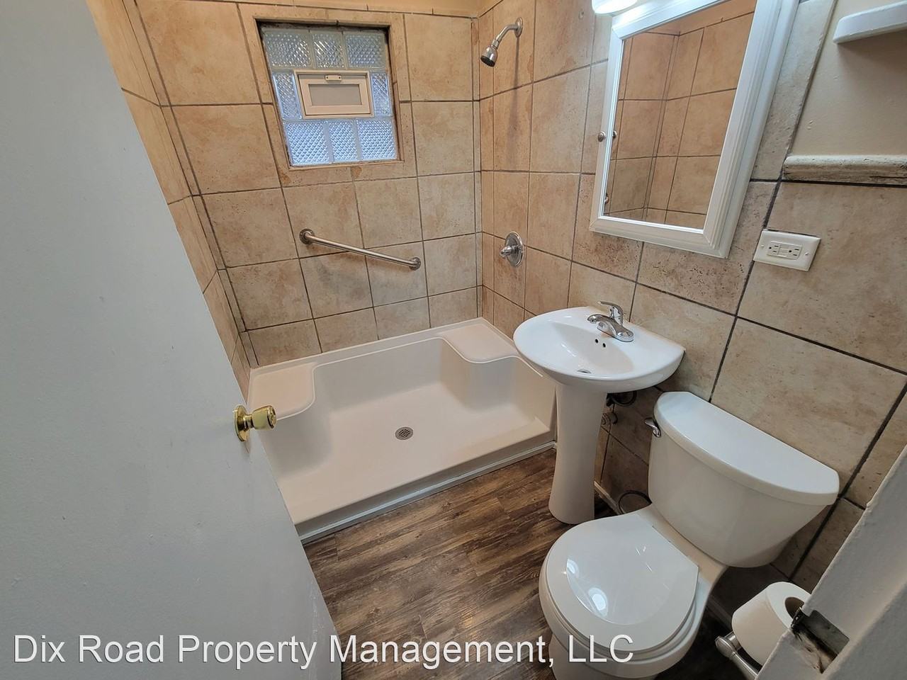 1272 Murat Ct - Photo 3 of 10