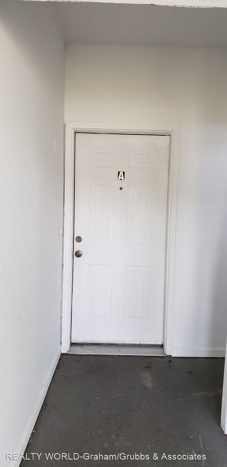 5010 Main Street - Photo 3 of 11