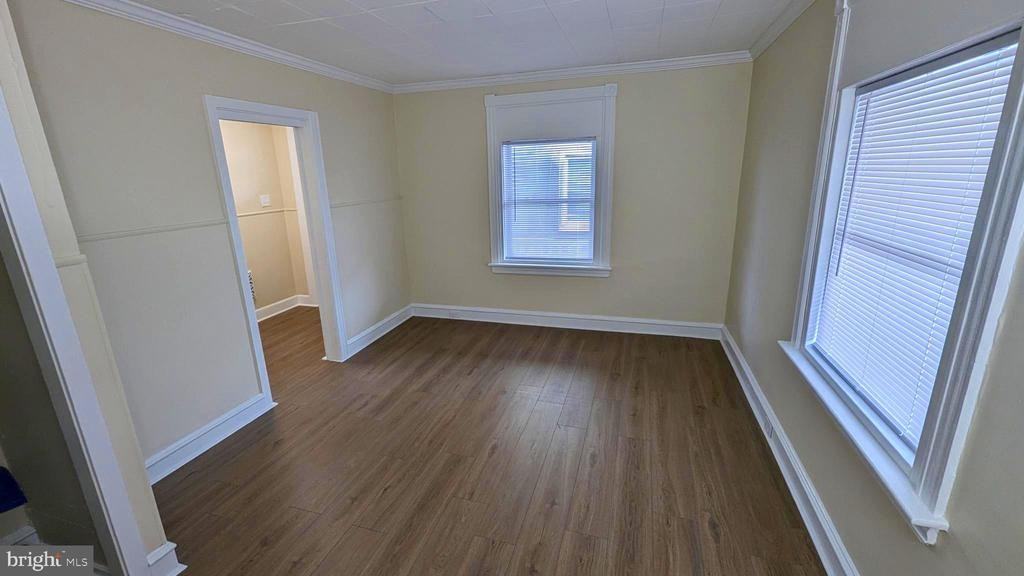 1902 Fairview Ave - Photo 3 of 15