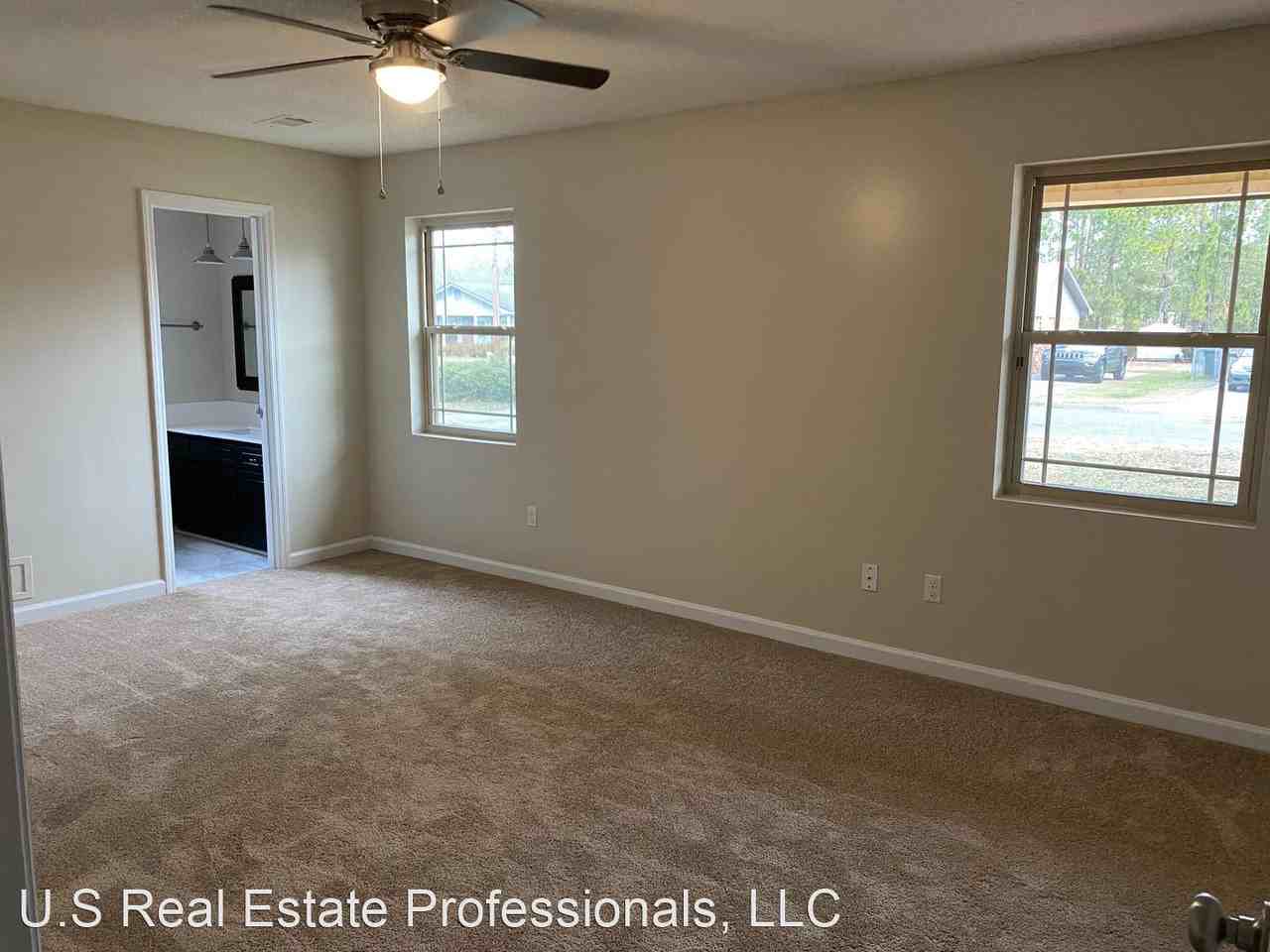 233 Deerwood Dr - Photo 2 of 18