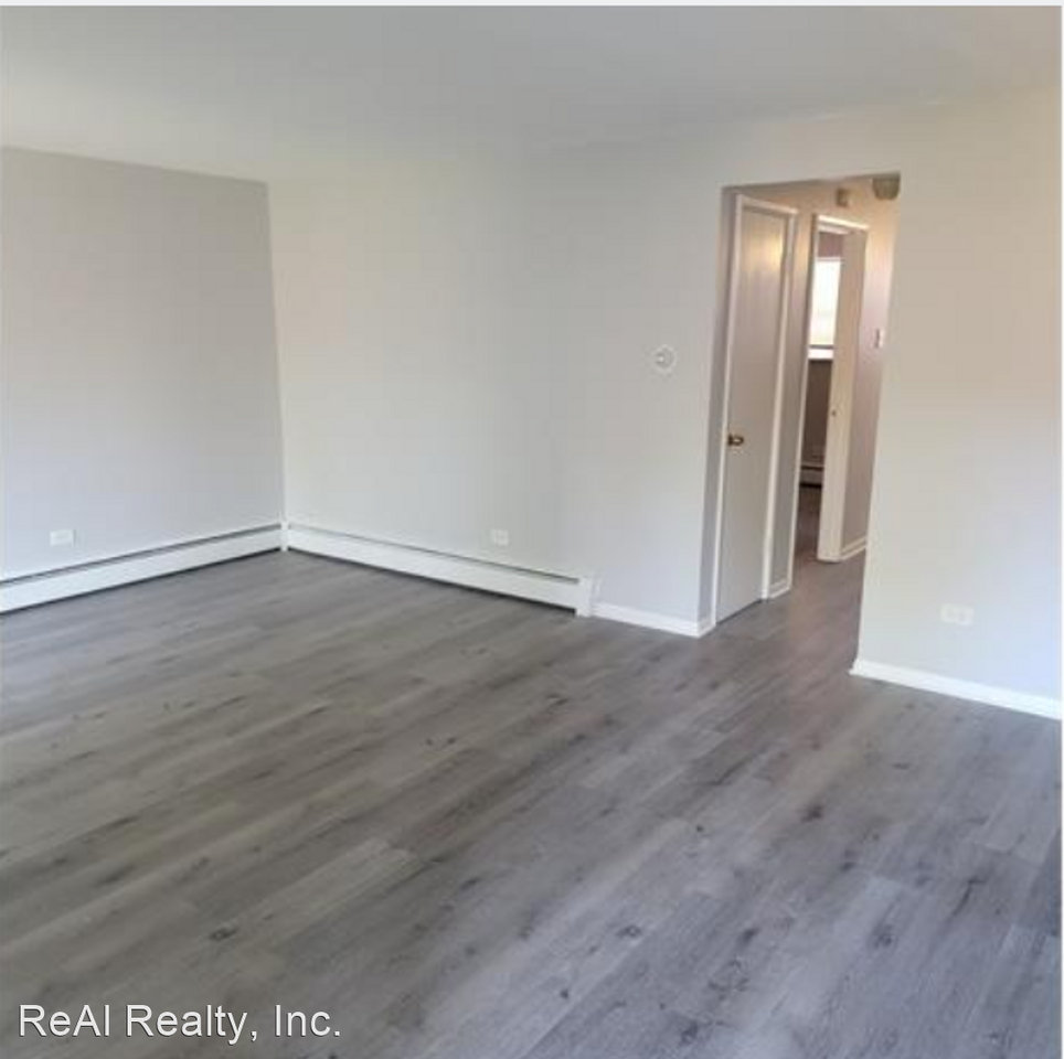 445 - 59 E. 107th Street  10700 S. Eberhart Ave. - Photo 3 of 5