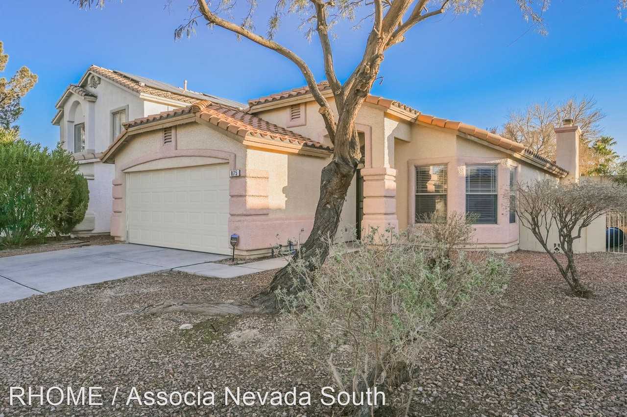 875 Wallach Ave - Photo 3 of 39